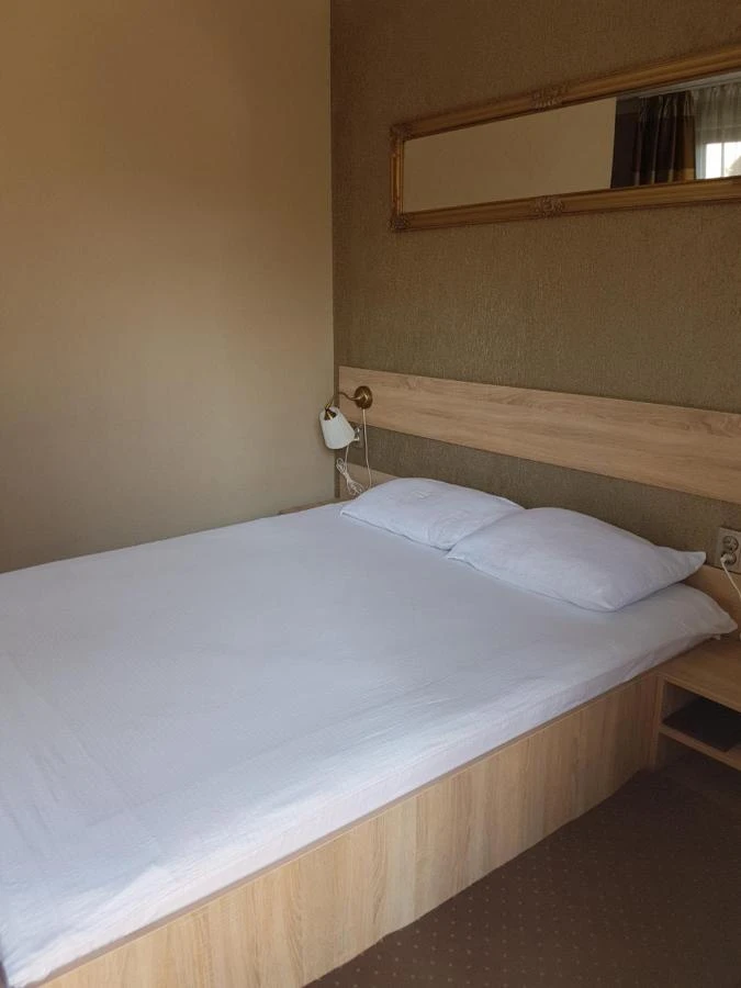 Târgu Mureș Cazare | Motel (K0132-21) Imaginea poate fi supusă drepturilor de autor. Se recomandă contactarea titularului drepturilor.