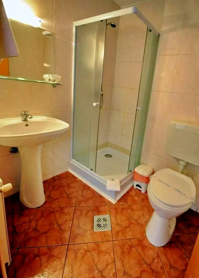 Târgu Mureș Cazare | Pensiune turistică (K1345-10) Imaginea poate fi supusă drepturilor de autor. Se recomandă contactarea titularului drepturilor.