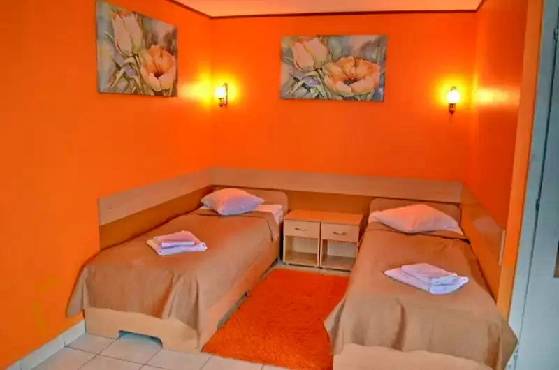 Cazare Târgu Mureș - Vila Cheșa*** | Marosvásárhely - Cheșa Villa***. Imaginea poate fi supusă drepturilor de autor. Se recomandă contactarea titularului drepturilor.