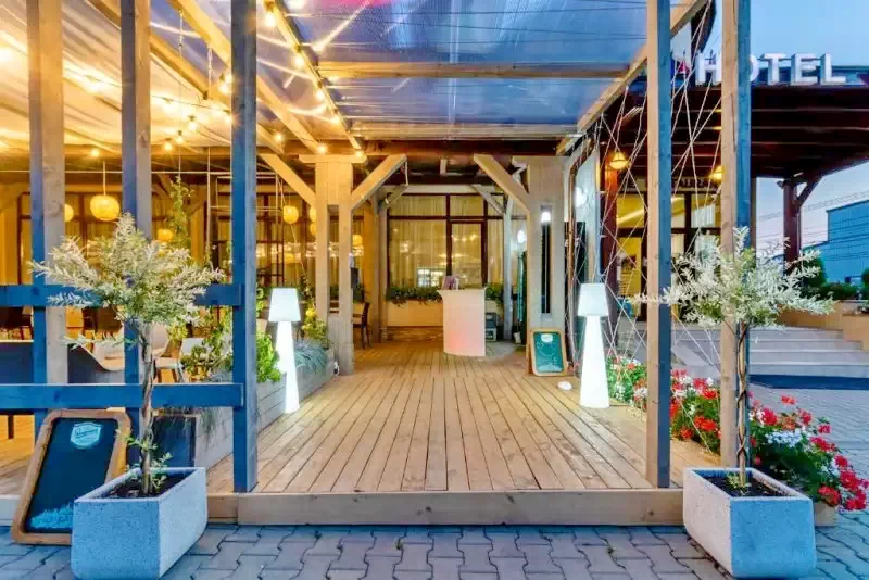 Marosvásárhely Szállás | Hotel*** (K1405-18) A kép szerzői jogvédelem alatt állhat. Javasolt a kapcsolatfelvétel a jog tulajdonossal. Marosvásárhely Szállás | Hotel*** (K1405-18) A kép szerzői jogvédelem alatt állhat. Javasolt a kapcsolatfelvétel a jog tulajdonossal.