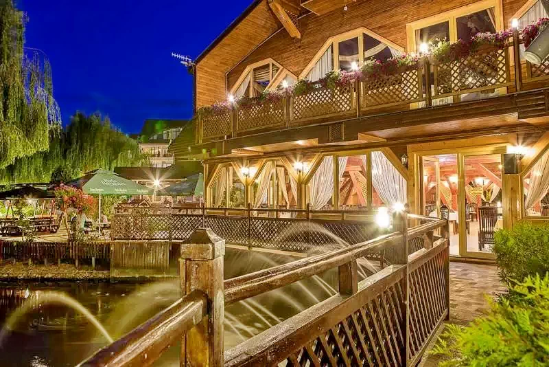 Marosvásárhely Szállás | Hotel**** (K1348-5) A kép szerzői jogvédelem alatt állhat. Javasolt a kapcsolatfelvétel a jog tulajdonossal.