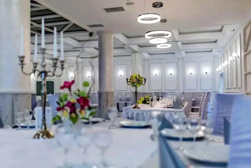 Târgu Mureș Cazare | Hotel**** (K1348-8) Imaginea poate fi supusă drepturilor de autor. Se recomandă contactarea titularului drepturilor.