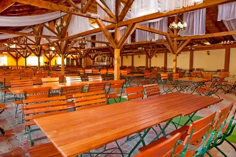 Marosvásárhely Szállás | Hotel**** (K1348-25) A kép szerzői jogvédelem alatt állhat. Javasolt a kapcsolatfelvétel a jog tulajdonossal.