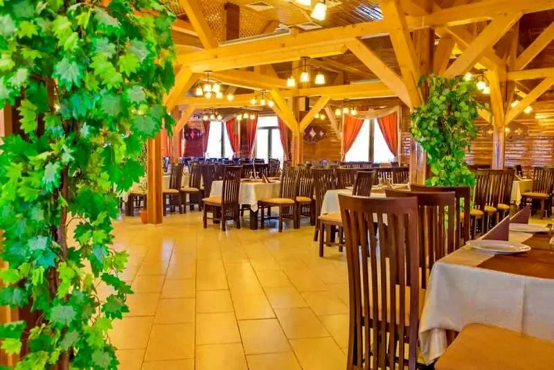 Târgu Mureș Cazare | Hotel**** (K1348-28) Imaginea poate fi supusă drepturilor de autor. Se recomandă contactarea titularului drepturilor.