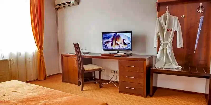 Târgu Mureș Cazare | Hotel**** (K1348-43) Imaginea poate fi supusă drepturilor de autor. Se recomandă contactarea titularului drepturilor.