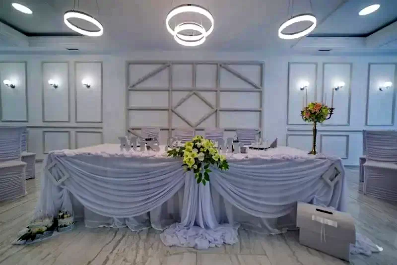 Târgu Mureș Cazare | Hotel**** (K1348-54) Imaginea poate fi supusă drepturilor de autor. Se recomandă contactarea titularului drepturilor.