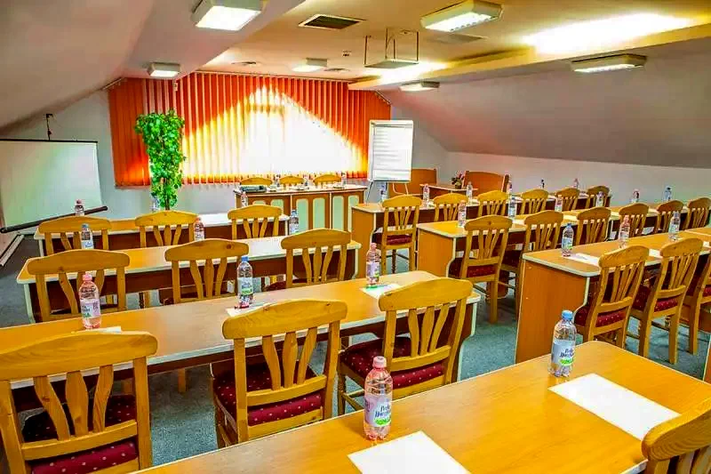 Marosvásárhely Szállás | Hotel**** (K1348-57) A kép szerzői jogvédelem alatt állhat. Javasolt a kapcsolatfelvétel a jog tulajdonossal.