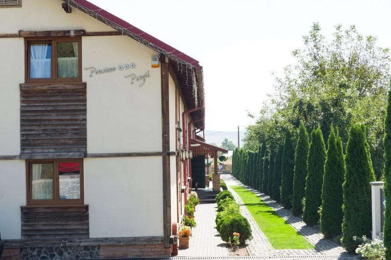 Târgu Mureș Cazare | Motel (K1448-31) Imaginea poate fi supusă drepturilor de autor. Se recomandă contactarea titularului drepturilor.