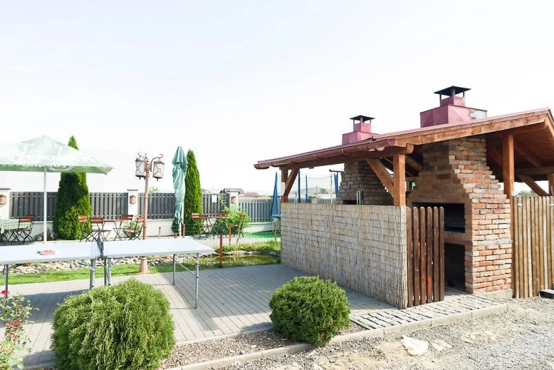 Târgu Mureș Cazare | Motel (K1448-55) Imaginea poate fi supusă drepturilor de autor. Se recomandă contactarea titularului drepturilor.