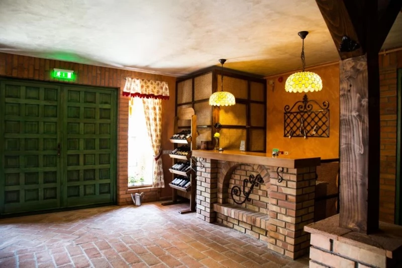 Târgu Mureș Cazare | Motel (K1448-60) Imaginea poate fi supusă drepturilor de autor. Se recomandă contactarea titularului drepturilor.