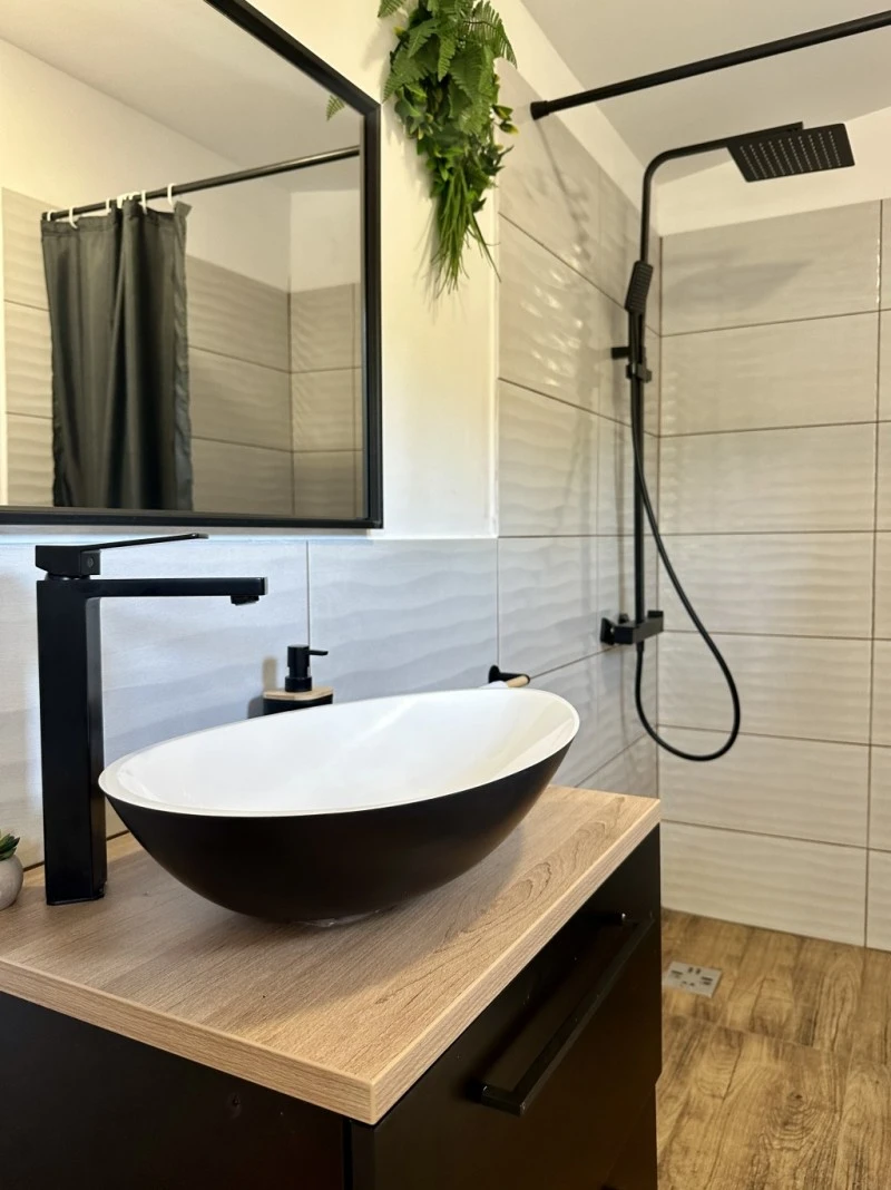 Târgu Mureș Cazare | Sat de vacanță (K1124-30) Imaginea poate fi supusă drepturilor de autor. Se recomandă contactarea titularului drepturilor.