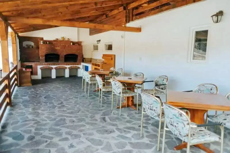 Csalhó Szállás | Motel (K0688-32) A kép szerzői jogvédelem alatt állhat. Javasolt a kapcsolatfelvétel a jog tulajdonossal.