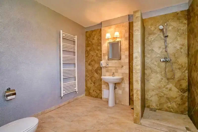 Târgu Mureș Cazare | Camping / Popas turistic (K1132-3) Imaginea poate fi supusă drepturilor de autor. Se recomandă contactarea titularului drepturilor.