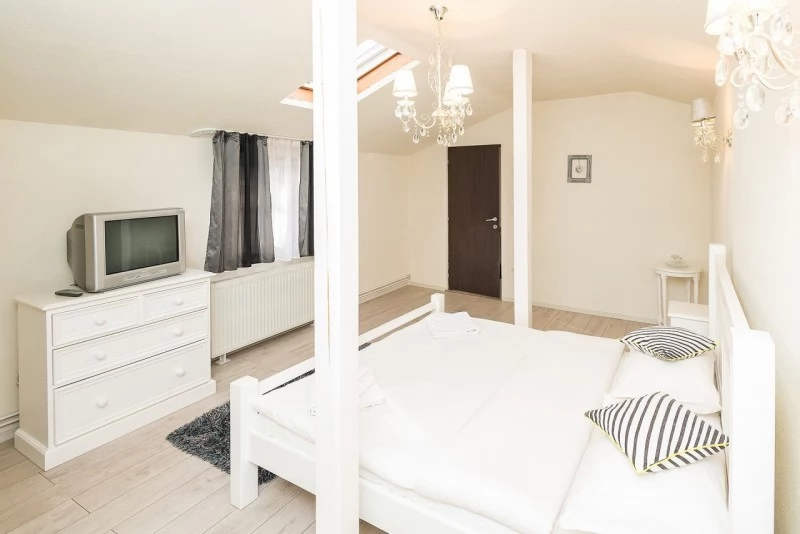 Marosvásárhely Szállás | Motel (K0699-15) A kép szerzői jogvédelem alatt állhat. Javasolt a kapcsolatfelvétel a jog tulajdonossal.