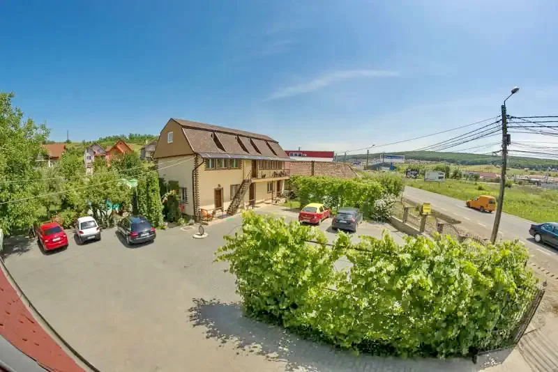 Târgu Mureș Cazare | Motel (K0699-32) Imaginea poate fi supusă drepturilor de autor. Se recomandă contactarea titularului drepturilor.