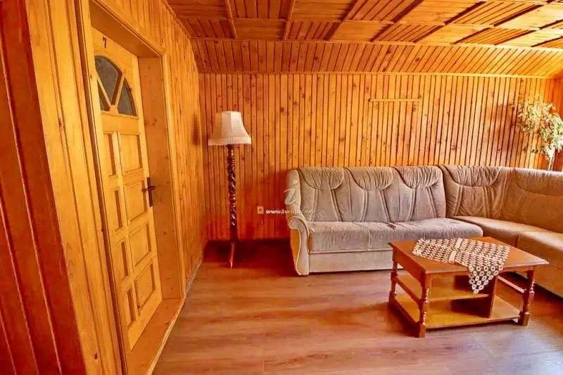 Moieciu de Sus Cazare | Motel (K0208-20) Imaginea poate fi supusă drepturilor de autor. Se recomandă contactarea titularului drepturilor.