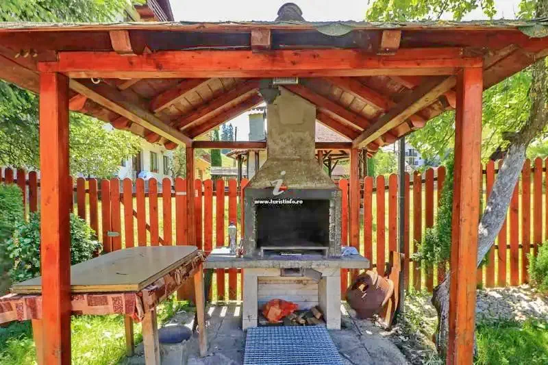 Felsőmoécs Szállás | Motel (K0208-26) A kép szerzői jogvédelem alatt állhat. Javasolt a kapcsolatfelvétel a jog tulajdonossal.