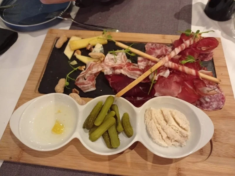 Târgu Mureș Cazare | Pensiune (K1590-5) Imaginea poate fi supusă drepturilor de autor. Se recomandă contactarea titularului drepturilor. Târgu Mureș Cazare | Pensiune (K1590-5) Imaginea poate fi supusă drepturilor de autor. Se recomandă contactarea titularului drepturilor.