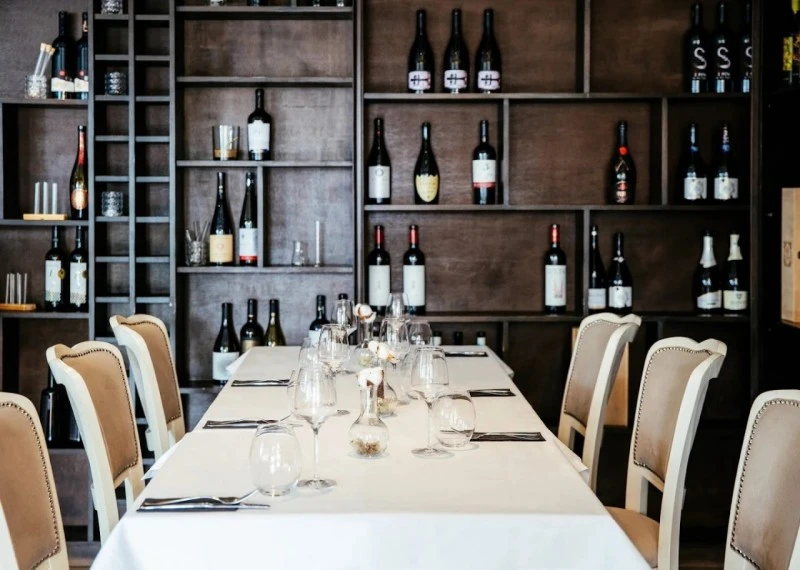 Târgu Mureș Cazare | Motel (K1590-6) Imaginea poate fi supusă drepturilor de autor. Se recomandă contactarea titularului drepturilor.