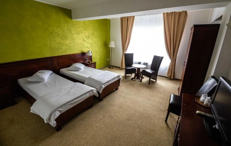 Târgu Mureș Cazare | Motel (K1590-13) Imaginea poate fi supusă drepturilor de autor. Se recomandă contactarea titularului drepturilor.