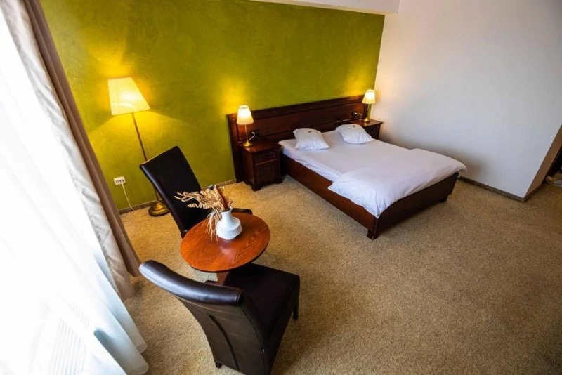 Târgu Mureș Cazare | Motel (K1590-21) Imaginea poate fi supusă drepturilor de autor. Se recomandă contactarea titularului drepturilor.