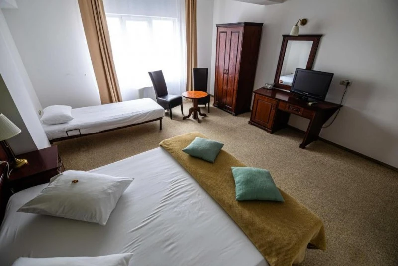 Târgu Mureș Cazare | Motel (K1590-36) Imaginea poate fi supusă drepturilor de autor. Se recomandă contactarea titularului drepturilor.