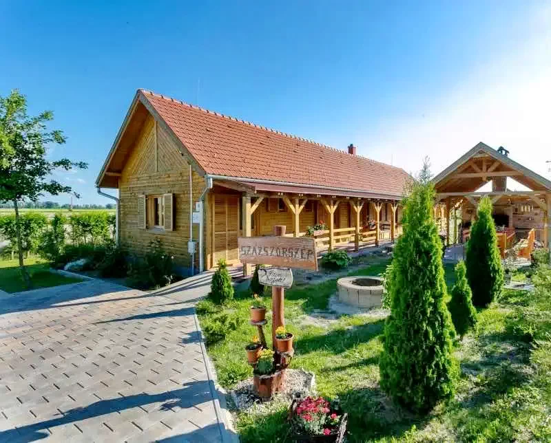  Cazare | Hotel**** (K1009-28) Imaginea poate fi supusă drepturilor de autor. Se recomandă contactarea titularului drepturilor.