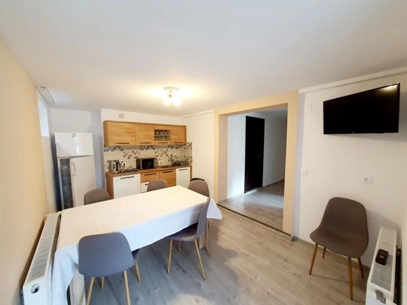 Bran Cazare | Motel (K0462-5) Imaginea poate fi supusă drepturilor de autor. Se recomandă contactarea titularului drepturilor.