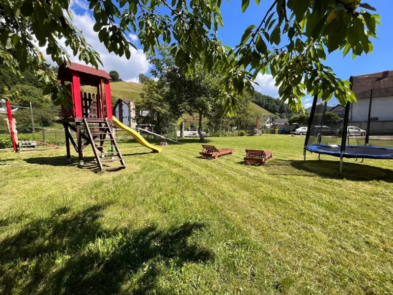 Bran Cazare | Motel (K0462-40) Imaginea poate fi supusă drepturilor de autor. Se recomandă contactarea titularului drepturilor.