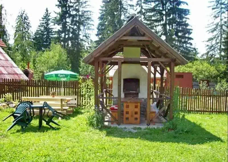 Izvoru Mureșului Cazare | Pensiune (K0099-21) Imaginea poate fi supusă drepturilor de autor. Se recomandă contactarea titularului drepturilor.