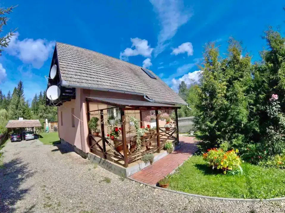 Izvoru Mureșului Cazare | Motel (K0099-22) Imaginea poate fi supusă drepturilor de autor. Se recomandă contactarea titularului drepturilor.