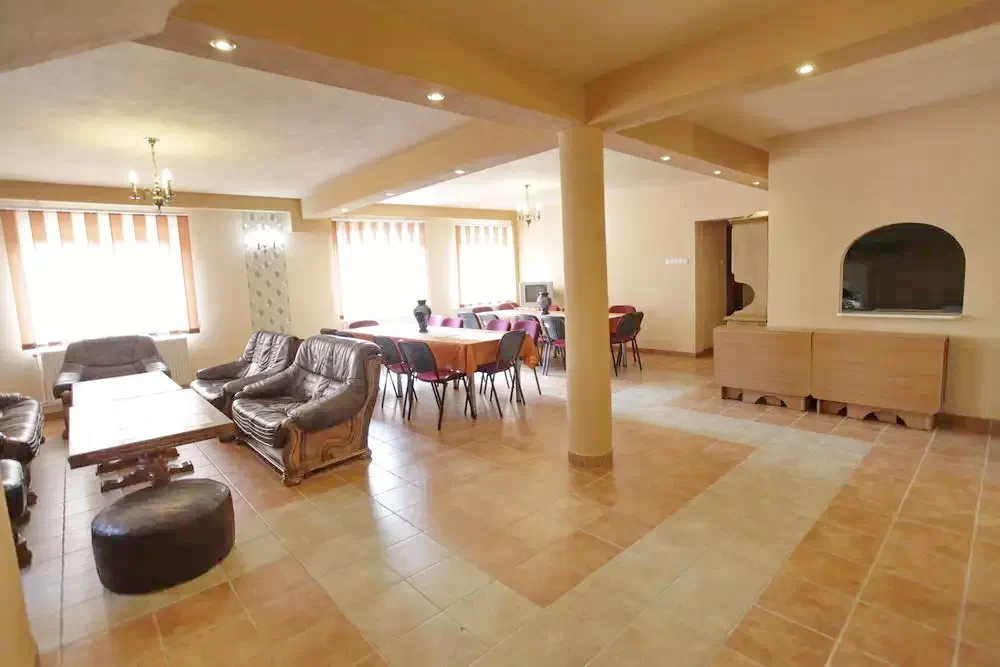 Izvoru Mureșului Cazare | Motel (K0126-15) Imaginea poate fi supusă drepturilor de autor. Se recomandă contactarea titularului drepturilor.