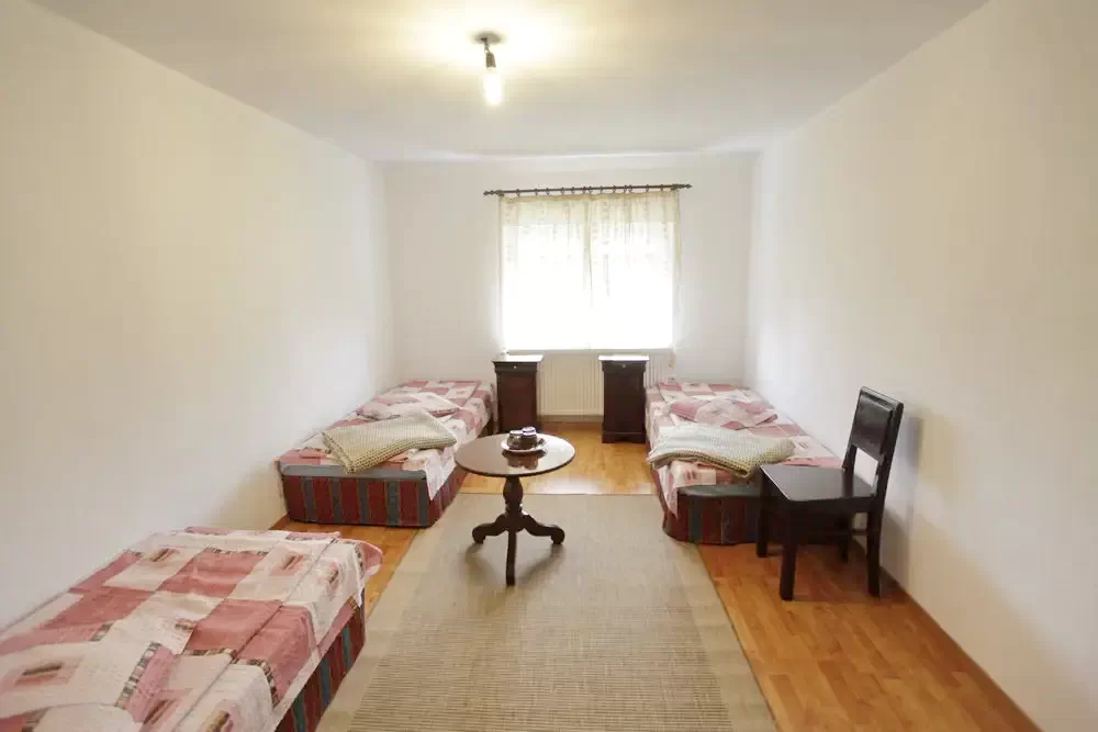 Izvoru Mureșului Cazare | Motel (K0126-21) Imaginea poate fi supusă drepturilor de autor. Se recomandă contactarea titularului drepturilor.
