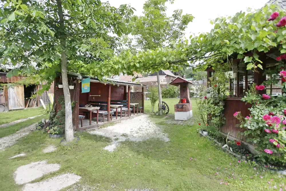 Izvoru Mureșului Cazare | Motel (K0126-30) Imaginea poate fi supusă drepturilor de autor. Se recomandă contactarea titularului drepturilor.