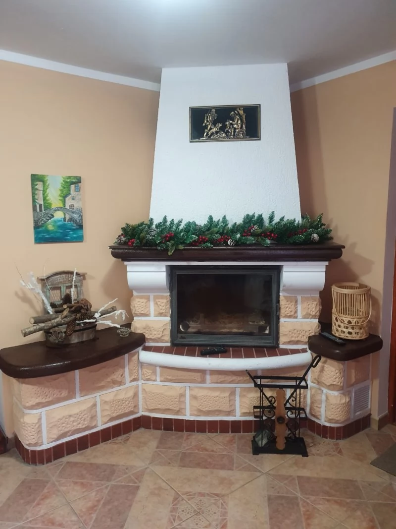 Izvoru Mureșului Cazare | Motel (K0172-31) Imaginea poate fi supusă drepturilor de autor. Se recomandă contactarea titularului drepturilor.