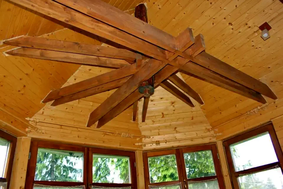 Izvoru Mureșului Cazare | Camping / Popas turistic (K0213-11) Imaginea poate fi supusă drepturilor de autor. Se recomandă contactarea titularului drepturilor.