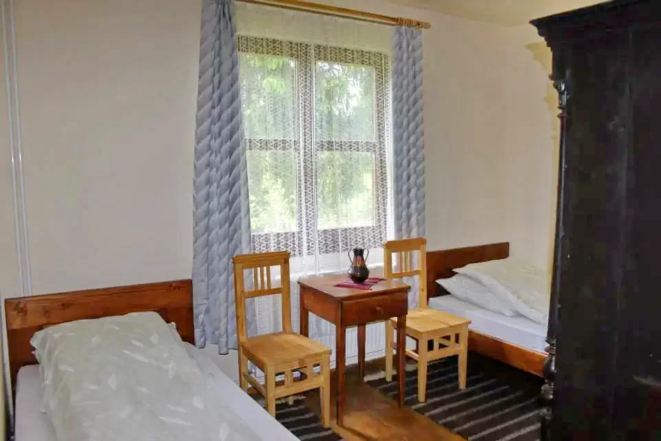 Izvoru Mureșului Cazare | Camping / Popas turistic (K0213-24) Imaginea poate fi supusă drepturilor de autor. Se recomandă contactarea titularului drepturilor.