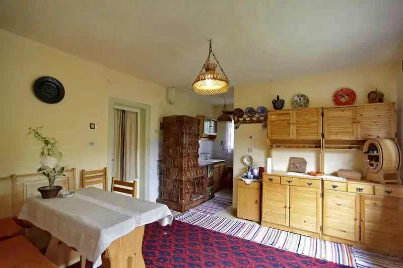 Izvoru Mureșului Cazare | Motel (K0253-3) Imaginea poate fi supusă drepturilor de autor. Se recomandă contactarea titularului drepturilor.