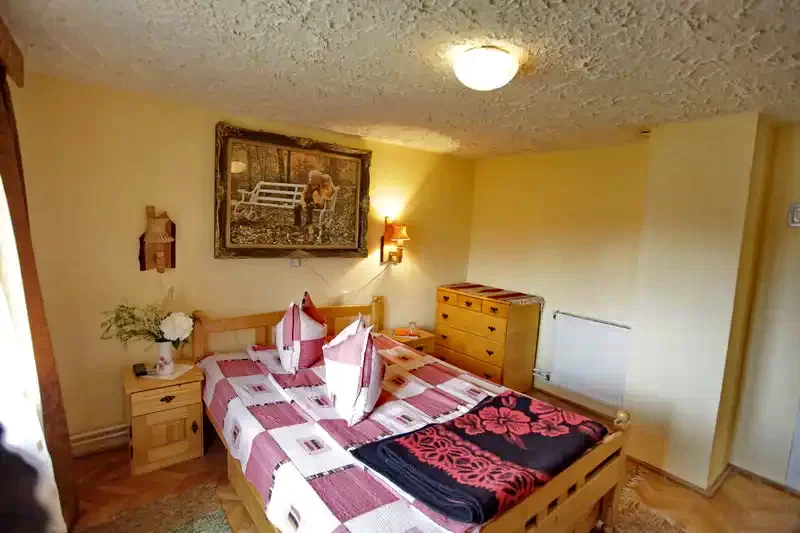 Izvoru Mureșului Cazare | Motel (K0253-6) Imaginea poate fi supusă drepturilor de autor. Se recomandă contactarea titularului drepturilor.