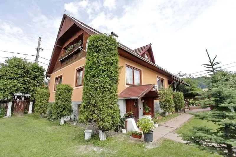 Izvoru Mureșului Cazare | Motel (K0253-12) Imaginea poate fi supusă drepturilor de autor. Se recomandă contactarea titularului drepturilor.