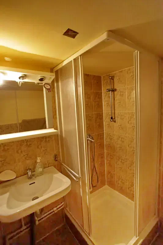 Izvoru Mureșului Cazare | Motel (K0253-15) Imaginea poate fi supusă drepturilor de autor. Se recomandă contactarea titularului drepturilor.