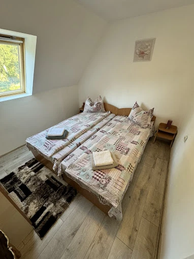 Izvoru Mureșului Cazare | Motel (K0257-3) Imaginea poate fi supusă drepturilor de autor. Se recomandă contactarea titularului drepturilor.