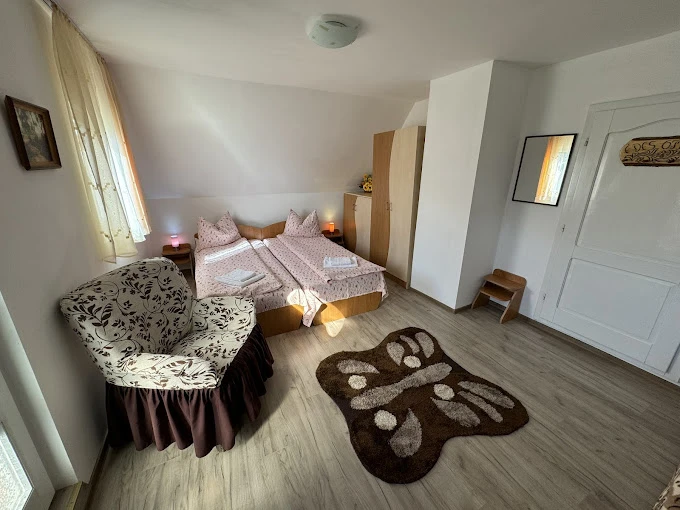 Izvoru Mureșului Cazare | Motel (K0257-4) Imaginea poate fi supusă drepturilor de autor. Se recomandă contactarea titularului drepturilor.