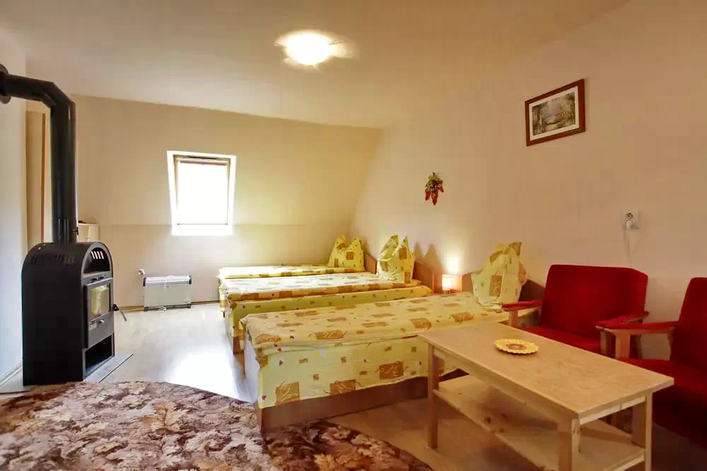 Marosfő Szállás | Motel (K0257-6) A kép szerzői jogvédelem alatt állhat. Javasolt a kapcsolatfelvétel a jog tulajdonossal.