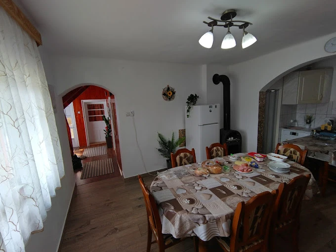 Izvoru Mureșului Cazare | Motel (K0257-13) Imaginea poate fi supusă drepturilor de autor. Se recomandă contactarea titularului drepturilor.