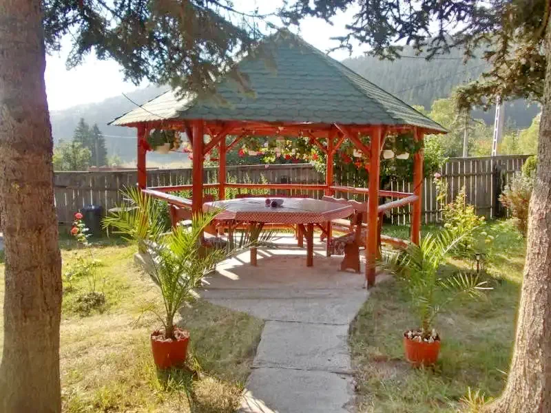 Izvoru Mureșului Cazare | Motel (K0257-24) Imaginea poate fi supusă drepturilor de autor. Se recomandă contactarea titularului drepturilor.