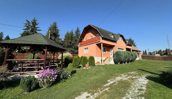 Marosfő Szállás | Motel (K0257-27) A kép szerzői jogvédelem alatt állhat. Javasolt a kapcsolatfelvétel a jog tulajdonossal.