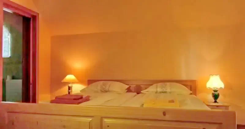 Izvoru Mureșului Cazare | Sat de vacanță (K0266-9) Imaginea poate fi supusă drepturilor de autor. Se recomandă contactarea titularului drepturilor.