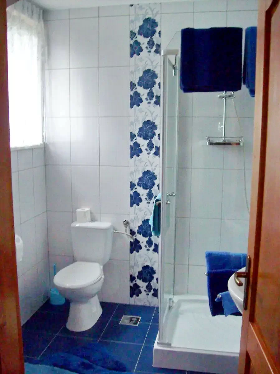 Marosfő Szállás | Üdülőfalu (K0266-10) A kép szerzői jogvédelem alatt állhat. Javasolt a kapcsolatfelvétel a jog tulajdonossal.