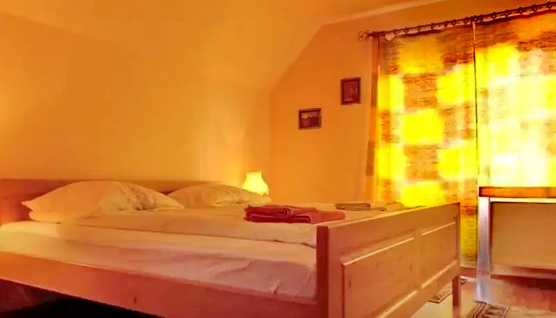 Izvoru Mureșului Cazare | Sat de vacanță (K0266-11) Imaginea poate fi supusă drepturilor de autor. Se recomandă contactarea titularului drepturilor.